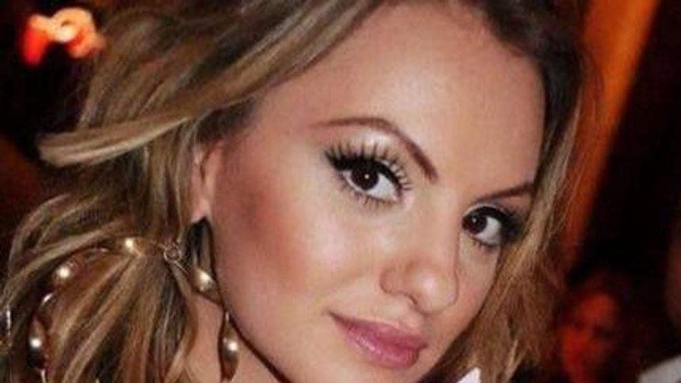 Alexandra Stan si-a refacut viata, dar nu scapa de criticile fanilor. Artista si noul ei iubit, tintele unor comentarii dure