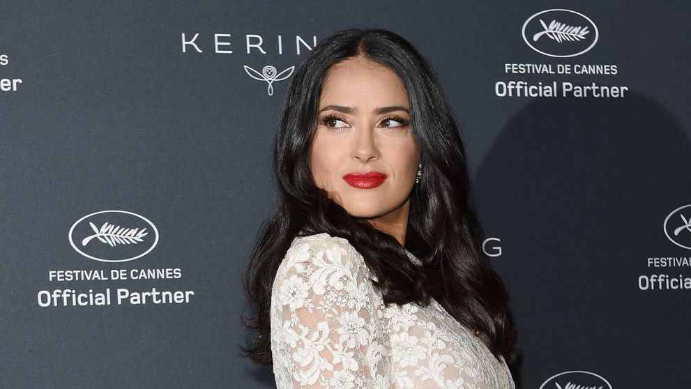 Salma Hayek a oferit o solutie controversata pentru eliminarea diferentelor salariale de la Hollywood