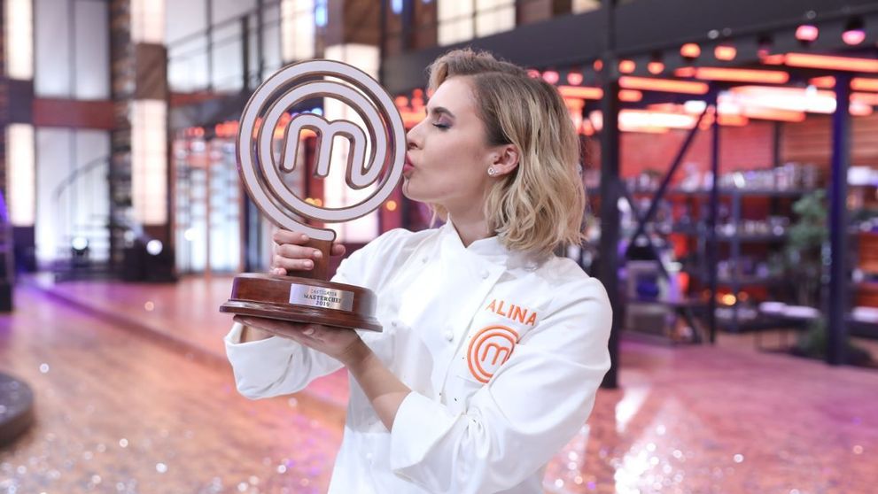 Alina Gologan a câștigat marele premiu de 50.000 de euro și titlul de MasterChef România. Ce va face cu banii
