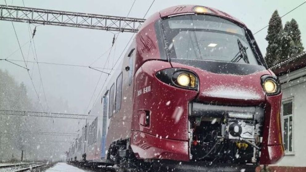 Cum arată și pe ce rută va circula primul tren cumpărat de România în ultimii 20 de ani - VIDEO