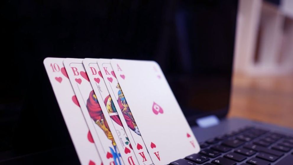 (P) Avantajele jocurilor de noroc online: ce trebuie să știi