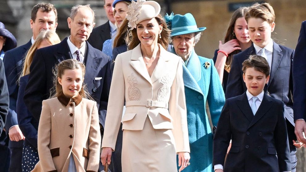 Imaginea rafinamentului: Kate Middleton și Prințesa Charlote, definiția stilului și a bunului gust la slujba de Paște! Ce ținute elegante au purtat