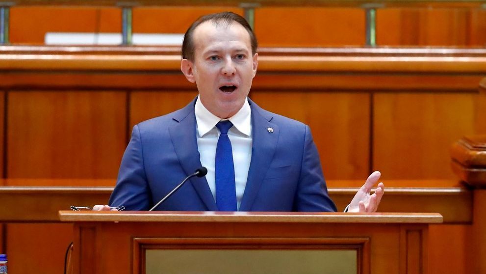 Fotografia cu Florin Cîțu devenită virală după votul zdrobitor din Parlament