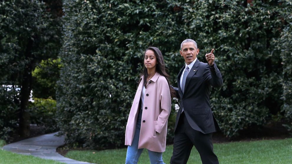 Fiica lui Barack Obama a renunțat la numele său de familie. Motivul pentru care a luat această decizie surprinzătoare