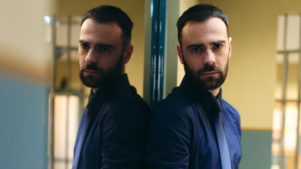 Denis Hanganu, noul antagonist al serialului Groapa, va duce acțiunea la alt nivel: „Joc un personaj calculat, rece, care acționează după propriile reguli”
