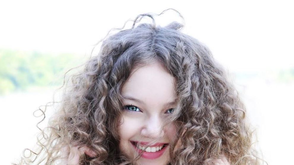 Noelle Vlasov a împlinit 17 ani! Cum arată acum fetița numită “cel mai frumos copil din România”