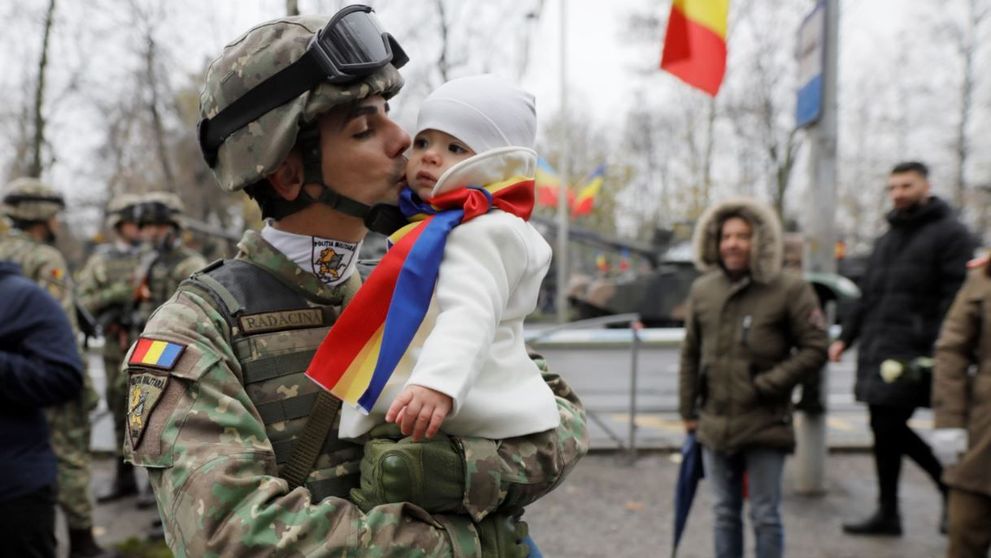 FOTO Ziua Națională a României. Cele mai emoționante imagini de la parada militară
