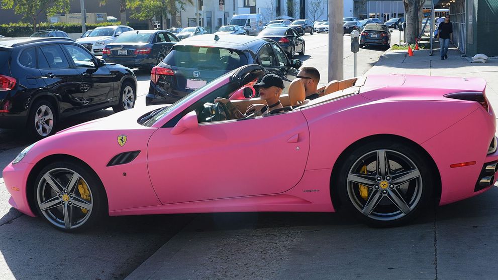 Ce masini luxoase conduc divele de la Hollywood. 