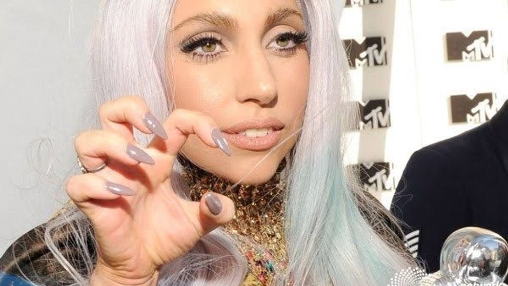 Lady Gaga, de nerecunoscut în fotografiile din școala generală. Imaginile, virale pe Twitter