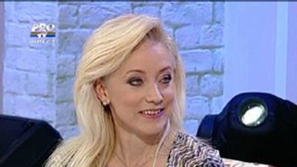 Lucia Crisan: 