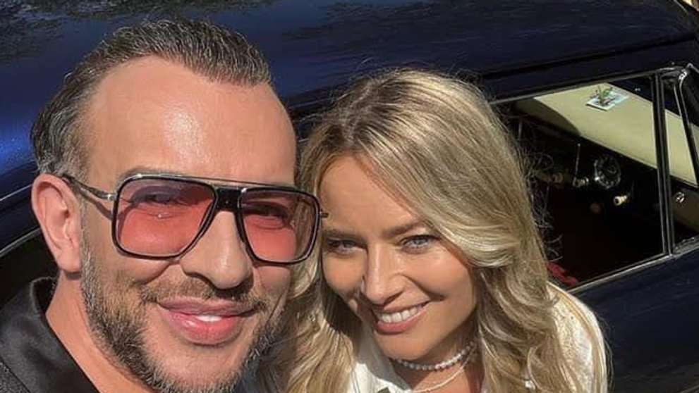 Laura Cosoi, îndurerată de moartea lui Stephan Pelger. Vedeta a izbucnit în lacrimi la slujba de comemorare a creatorului de modă