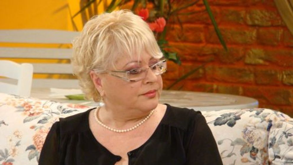 Mirabela Dauer la ”Happy Hour”: 
”9 ani am fost calcata in picioare de fostul sot”