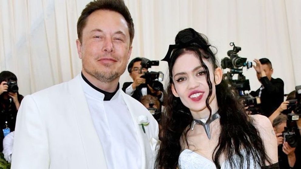 Elon Musk și Grimes s-au despărțit, după o relație de 3 ani. „Încă ne iubim”