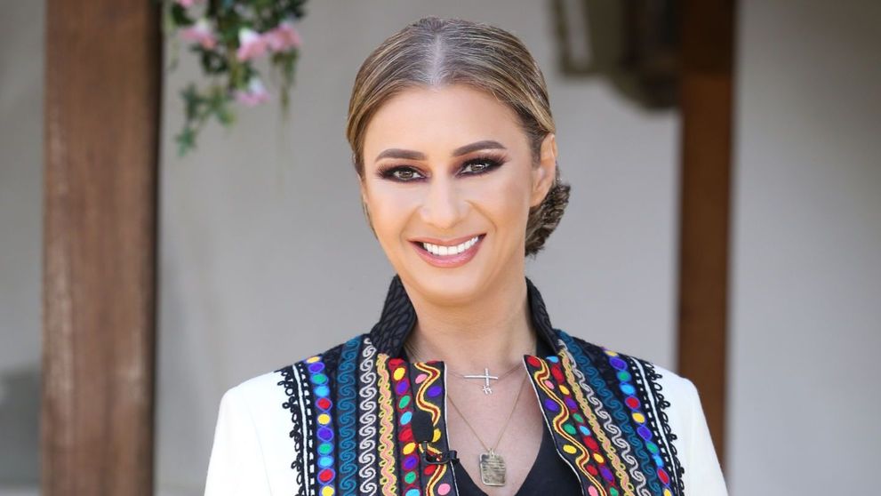 Pe 24 mai Anamaria Prodan Reghecampf le arata telespectatorilor noii concurenti Gospodar fara pereche