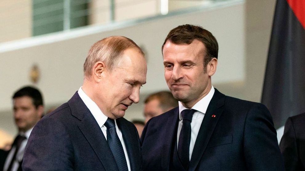 Ce i-a spus Emmanuel Macron lui Vladimir Putin, înainte ca Rusia să invadeze Ucraina