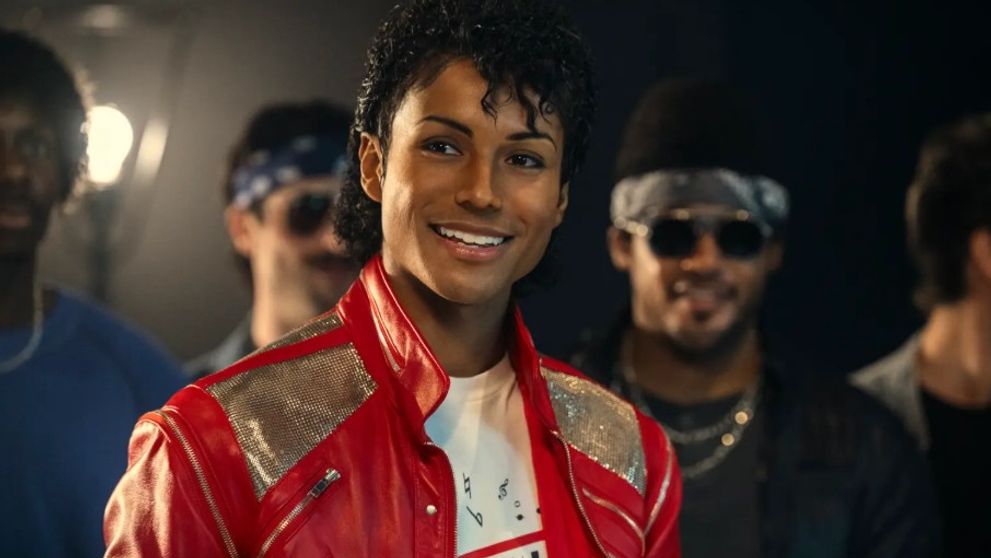 Un actor de primă mână de la Hollywood, de nerecunoscut! Cum s-a transformat pentru filmul despre viața lui Michael Jackson