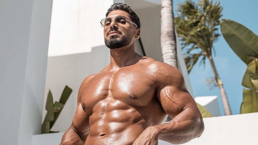 Cum arată iubita lui Andrei Deiu. Românul cu cei mai mulți urmăritori pe Instagram și-a dus prietena într-o vacanță exotică