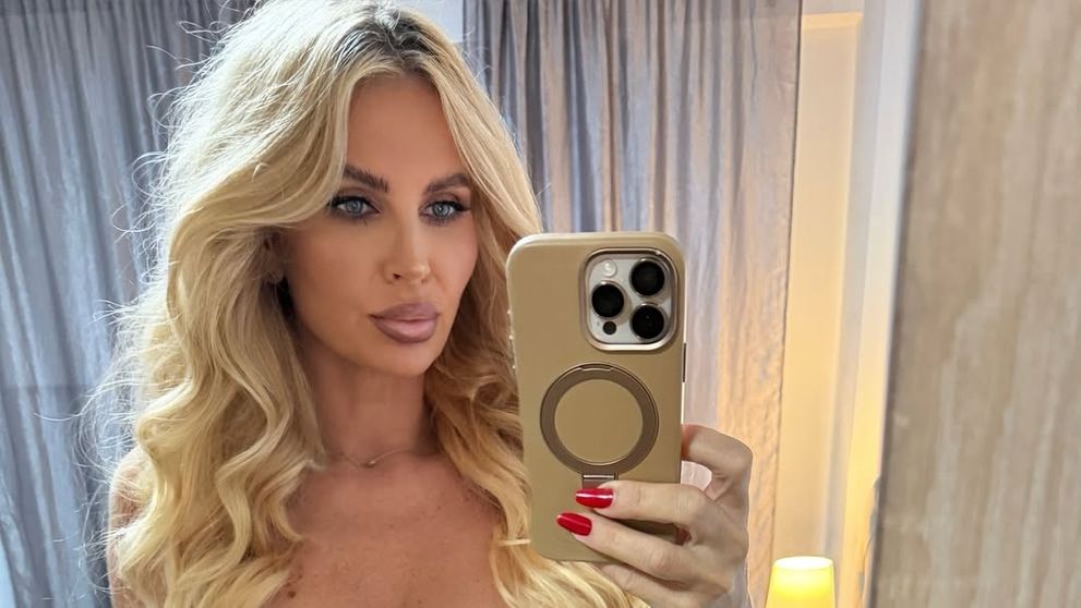 Andreea Bănică a slăbit 8 kg și nu vrea să se oprească aici. Vedeta și-a etalat noua siluetă în costum de baie
