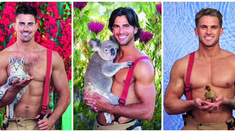 Mușchi, zâmbete și multe animale adorabile! Pompierii australieni au pozat din nou la bustul gol în scop caritabil. Cât costă calendarul viral care se vinde ca pâinea caldă