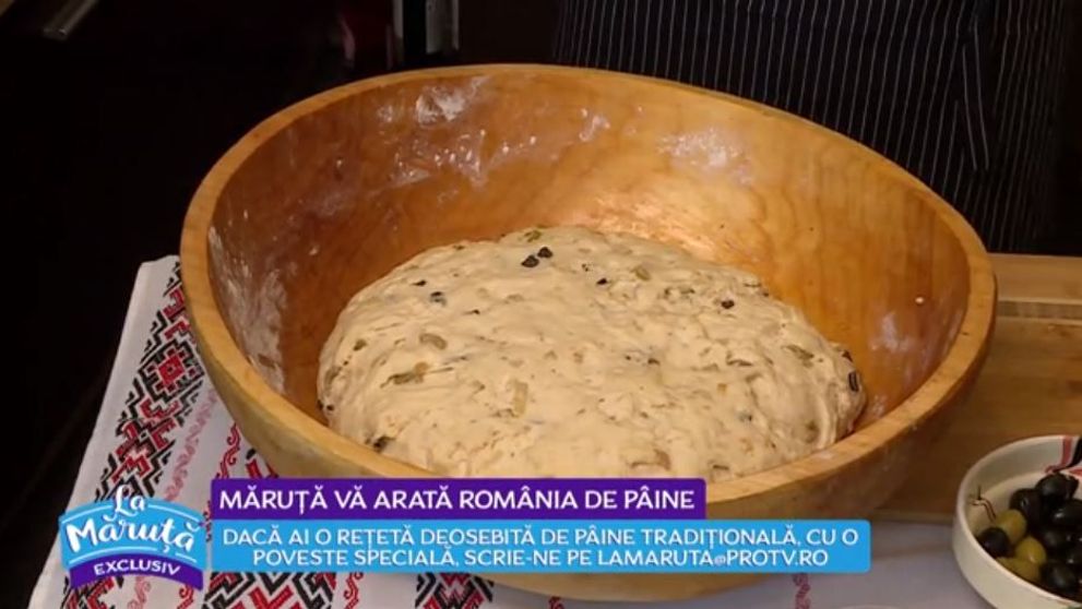 VIDEO Mihai Constandache ne arată o rețetă inedită de pâine cu ceapă și măsline