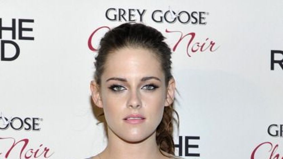 Vremea in care toti barbatii o doreau a trecut. De ce a fost Kristen Stewart votata drept cea mai neatragatoare actrita si cine completeaza topul
