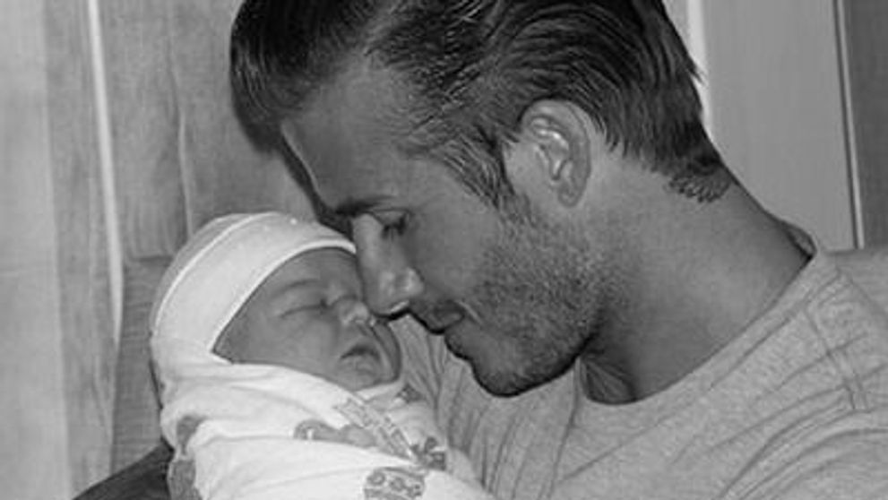 Prima fotografie cu Victoria si David Beckham alaturi de fetita lor!