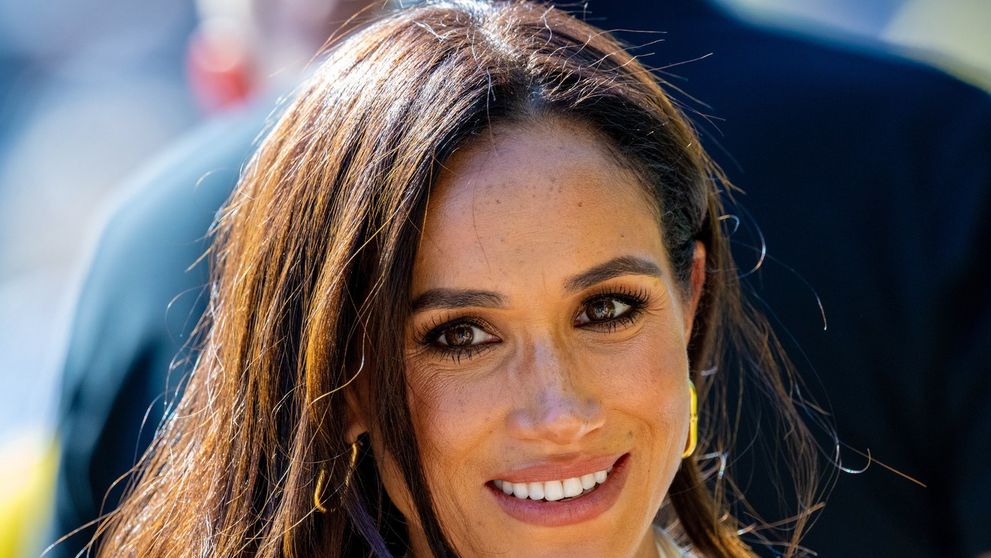 Meghan Markle se întoarce în Marea Britanie, cu tot cu cei doi copii, Archie și Lilibet! E prima oară când revine, de la înmormântarea Reginei