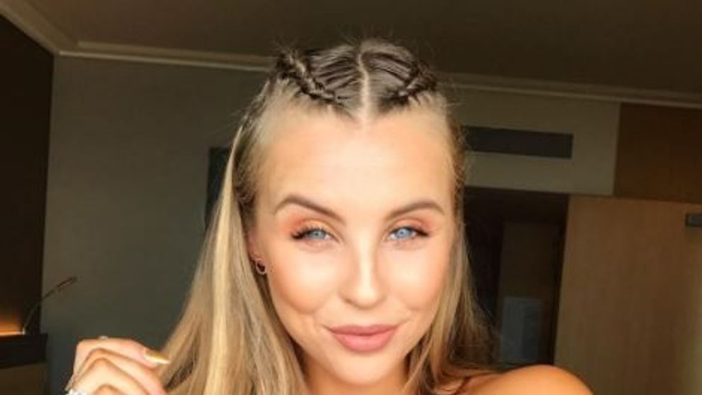 A dezvaluit adevarul despre pozele in bikini de pe Instagram. Imaginile 