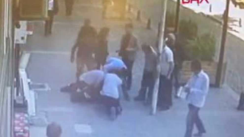Momentul ingrozitor surprins pe camerele de supraveghere in care un barbat si-a lovit cu brutalitate fosta nevasta