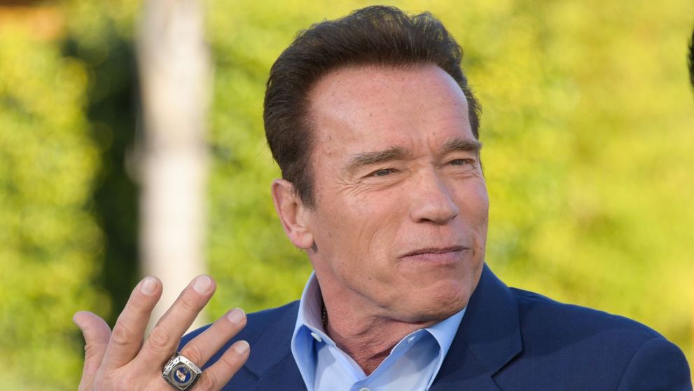 Cum arată noua mașină a lui Arnold Schwarzenegger, un Bentley de un sfert de milion de dolari