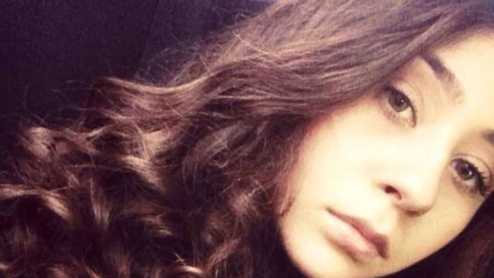 Stiai ca Nicole Cherry are o sora mai mare? Cu greu pot fi deosebite: 