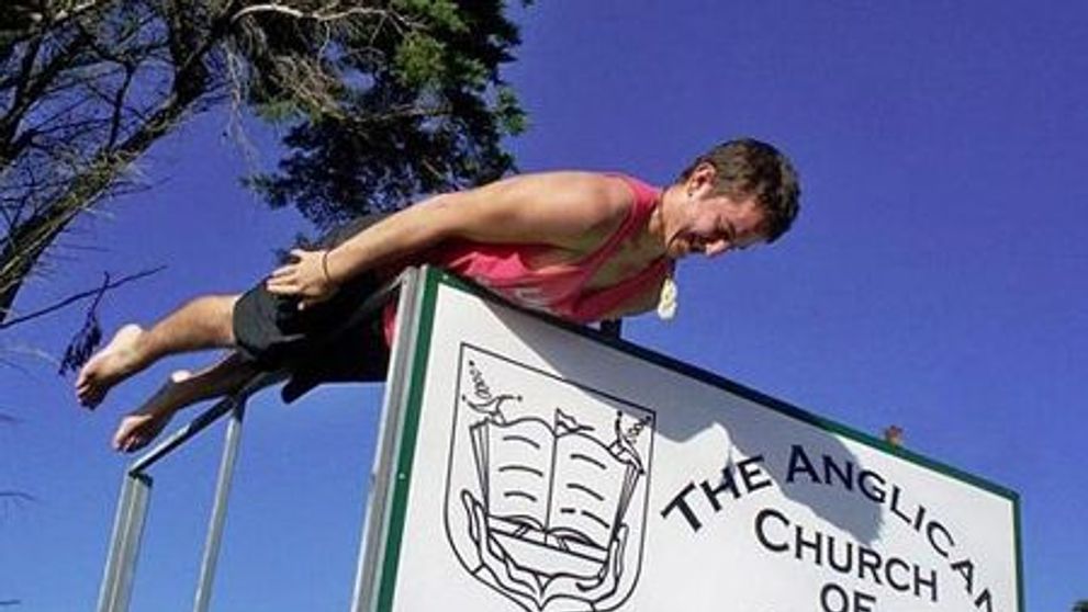 15 imagini funny cu “planking”! Afla despre ce sport este vorba! FOTO