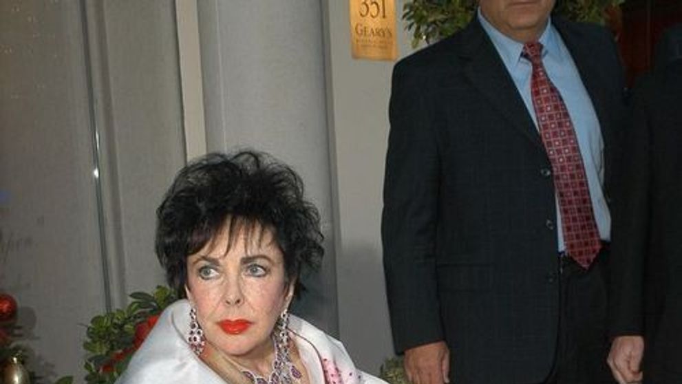 Michael Jackson, cerut in casatorie de Elizabeth Taylor! FOTO si VIDEO