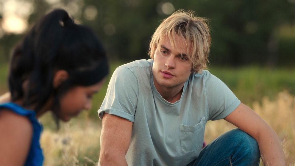El este noul Brad Pitt. Cine e Noah LaLonde, tânărul superb care joacă rolul lui Cole în “My Life With The Walter Boys