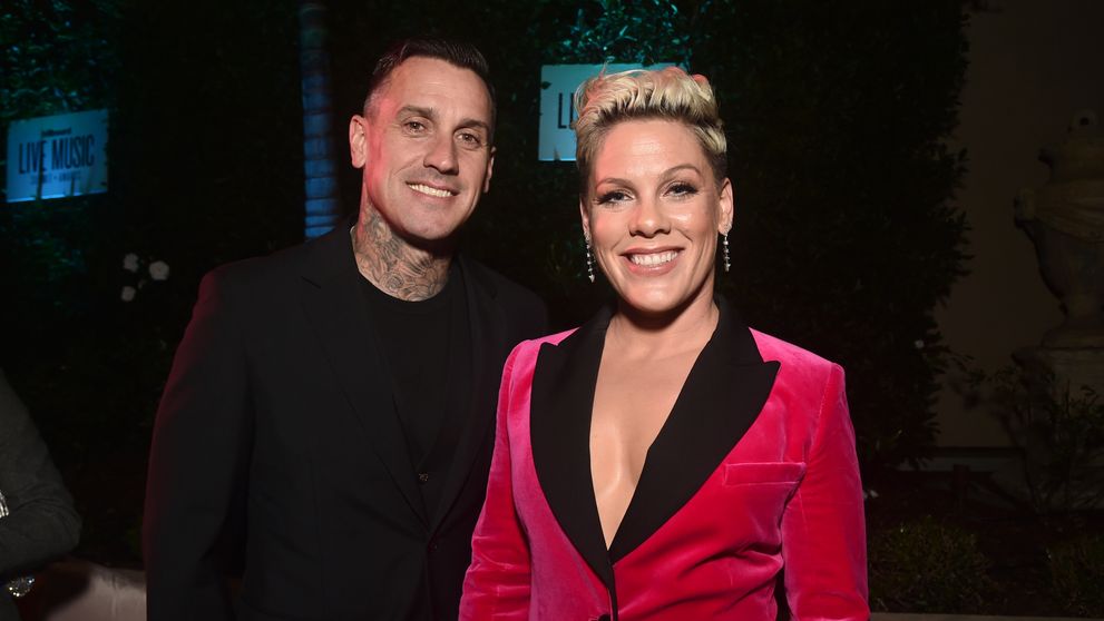 Pink rupe tăcerea despre zvonurile despărțirii de Carey Hart, după 20 de ani de căsnicie. Primele declarații:  „Cine știe ce s-ar putea întâmpla”