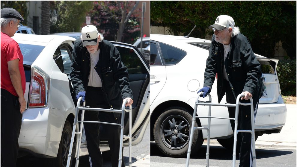 Îl recunoști? Actorul legendar de la Hollywood, surprins deplasându-se pe stradă cu un cadru metalic. Imagini dureroase cu Bruce Dern