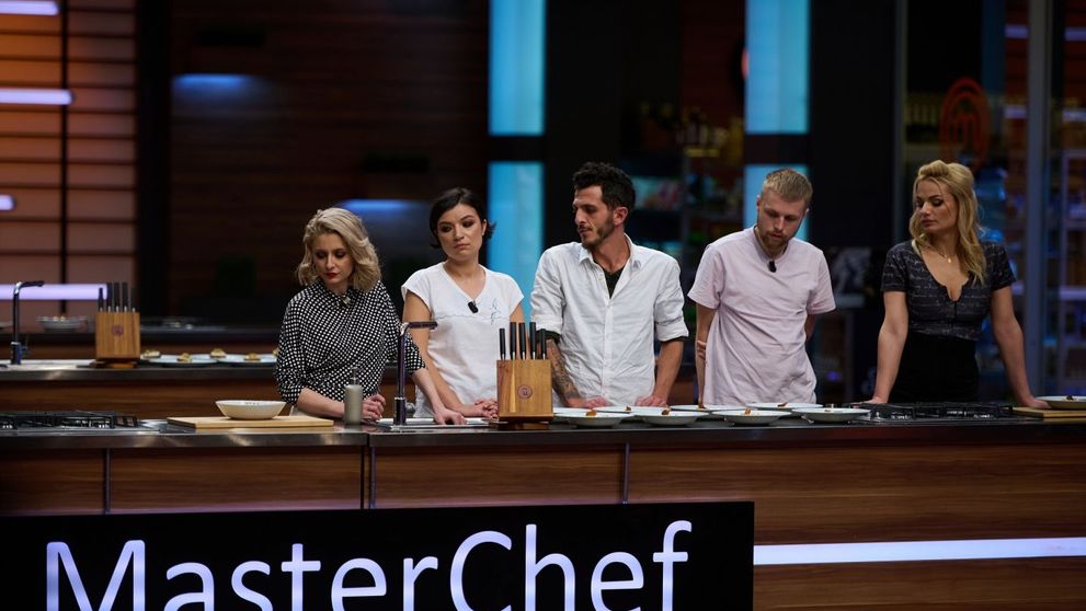 Au mai rămas doar 5 concurenți în bucătăria MasterChef. „Aventura noastră culinară se apropie de sfârșit”