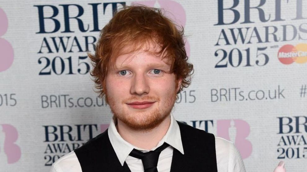 Tatuajul care a impartit internetul in doua tabere. Cum arata desenul bizar pe care Ed Sheeran si l-a desenat pe piept