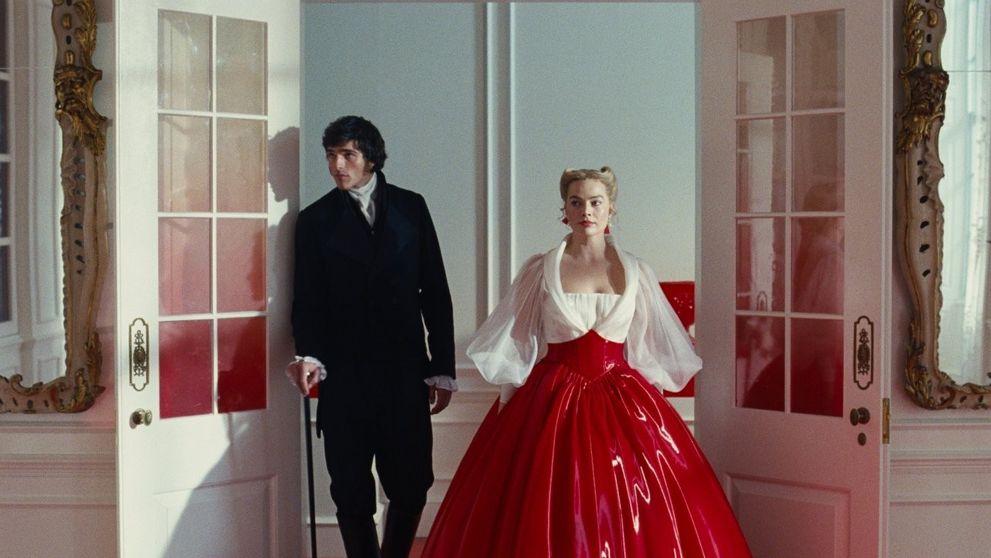 Romanticii au liber la bilete! Când are premiera „La Răscruce de Vânturi”. Margot Robbie și Jacob Elordi într-o poveste de dragoste intensă și tulburătoare