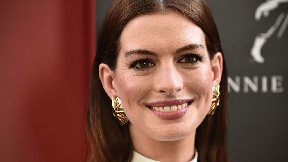 Miss Ecuador, asemănare izbitoare cu actrița Anne Hathaway. Imaginile au devenit virale