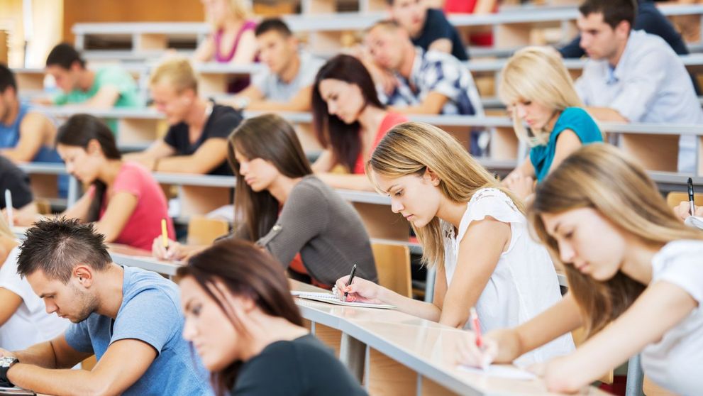 Studentii Universitatii Bucuresti au obtinut trei medalii de aur,doua de argint si trei de bronz la competitia Markstrat