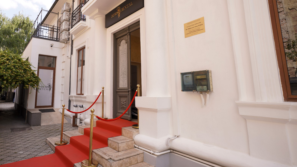 (P) Cauți servicii stomatologice complete și fără durere? Vino la Deos Dental, clinica unde găsești un mediu cald și primitor