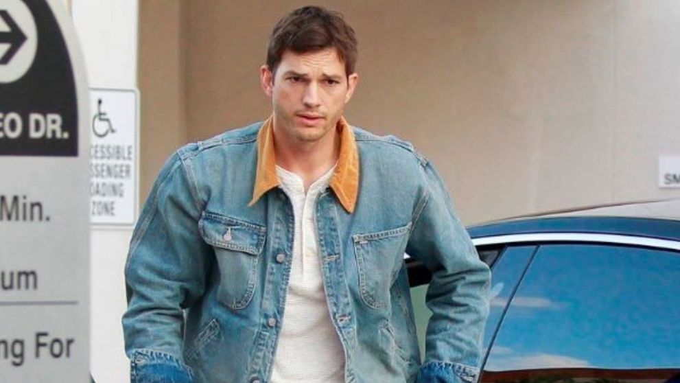 Ashton Kutcher, complet schimbat la procesul uciderii fostei sale iubite. Cum a apărut actorul la tribunal