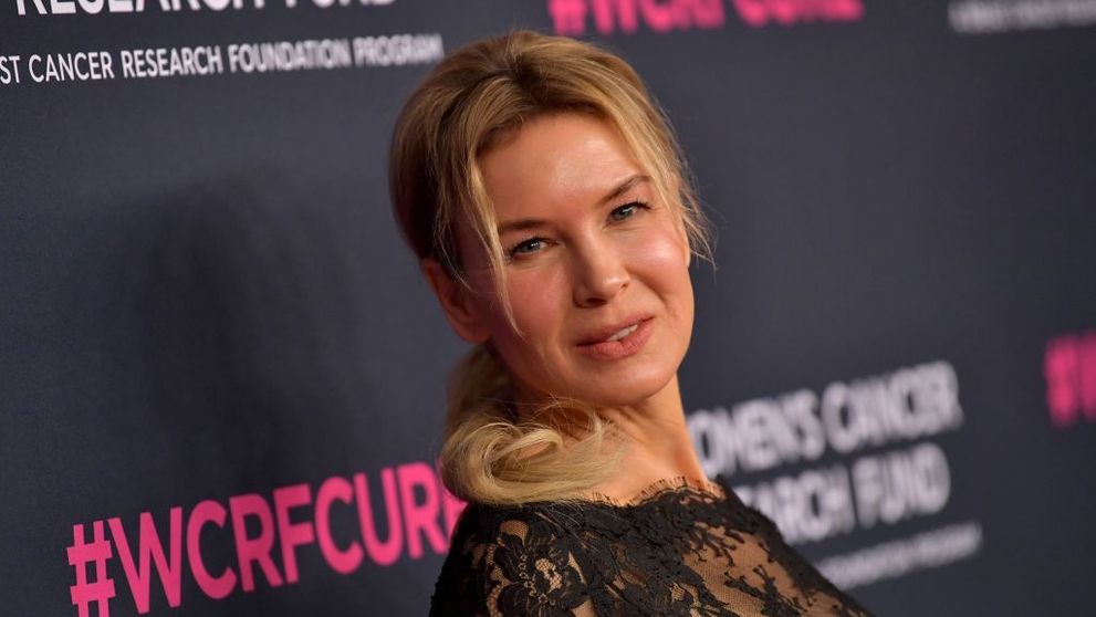 Renée Zellweger are iubit cu 10 ani mai tânăr. Bărbatul a devenit disponibil după ce a divorțat recent