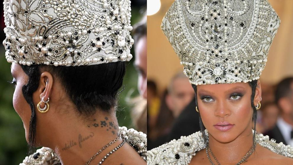 Rihanna, spectacol total, imbracata preoteste. Cum arata outfitul ei