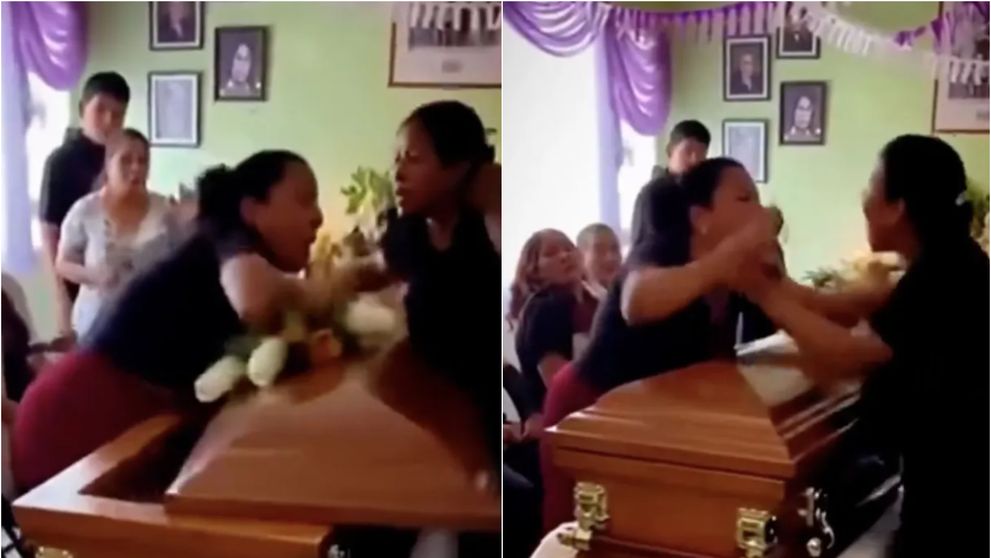 VIDEO Momentul absolut șocant în care două femei s-au luat la bătaie lângă sicriul unui bărbat. Motivul a ajuns subiect de glume pe internet: „Nu le-a mai suportat pe niciuna şi a preferat să moară”