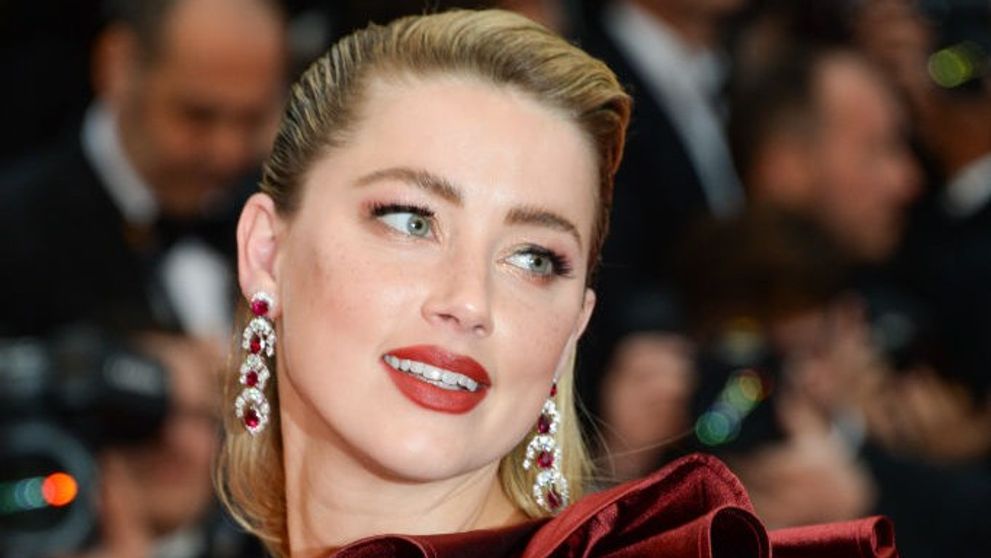 Amber Heard, mamă de gemeni. O fotografie emoționantă a fost publicată pe contul de socializare al fostei soții a lui Johnny Depp