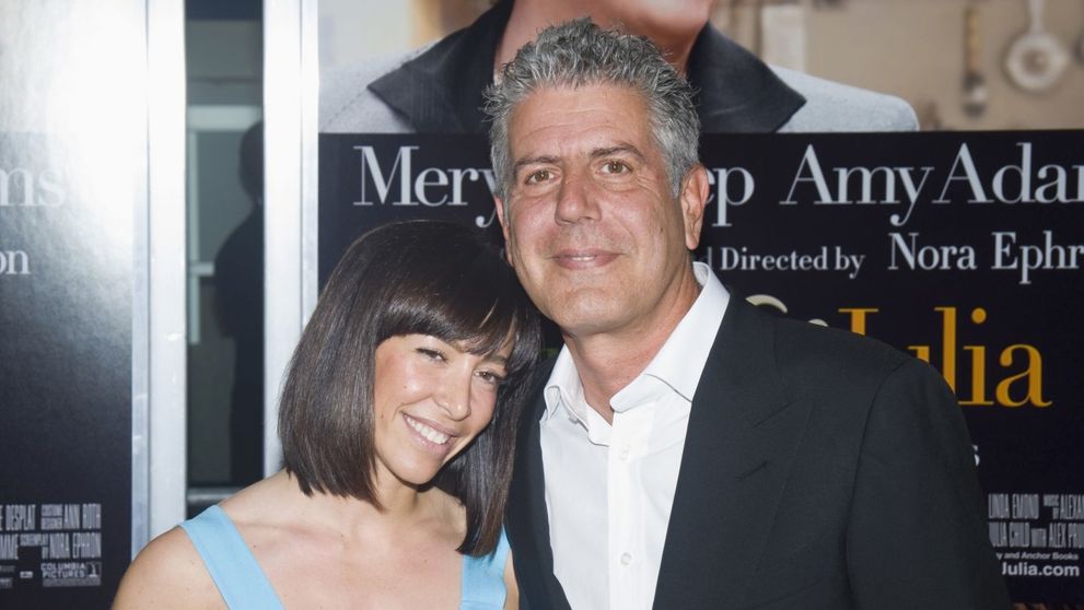 Ce a făcut soția lui Anthony Bourdain, la patru luni de la moartea acestuia