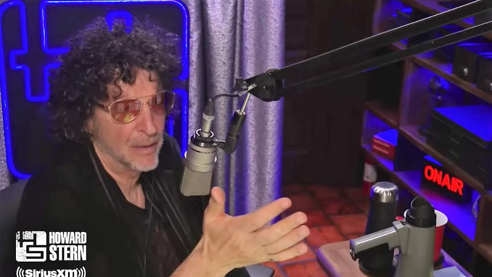 Howard Stern a ieșit din buncărul privat după doi ani de izolare. De ce s-a ascuns de lume