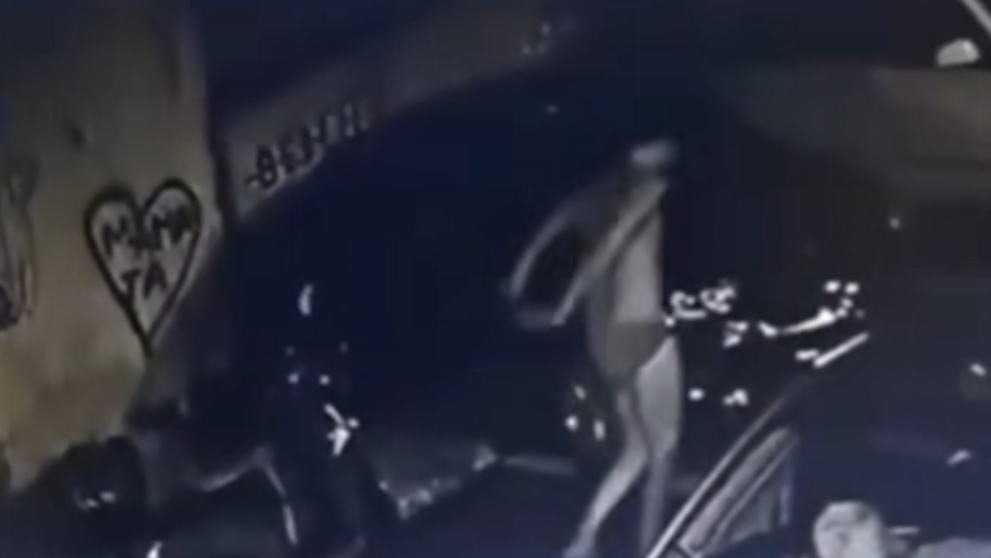 VIDEO Clipe de groază pentru Eduard Giosu, tânărul decedat la spital la scurt timp după ce a fost filmat agonizând